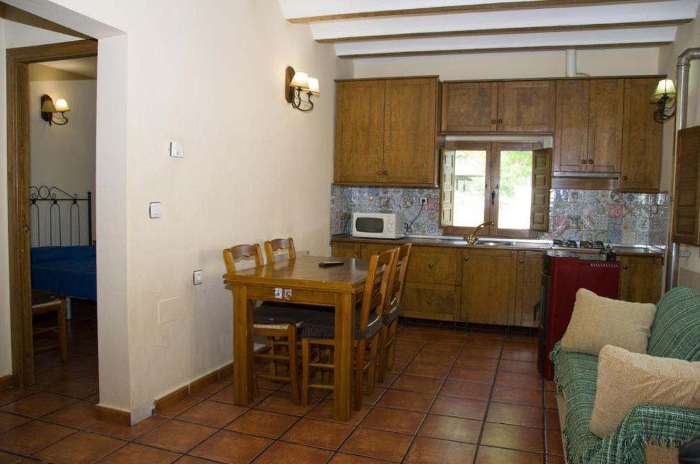 Camping Las Nogueras De 네르피오 외부 사진