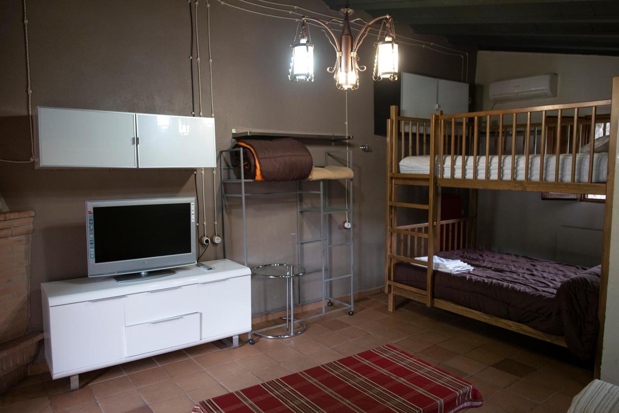 Camping Las Nogueras De 네르피오 외부 사진